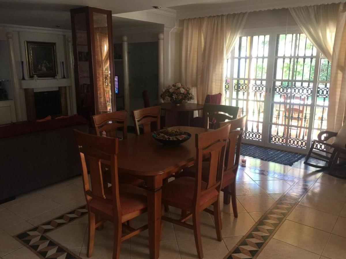 Villa Mijas With Pool 50 M Beach فوينخيرولا المظهر الخارجي الصورة